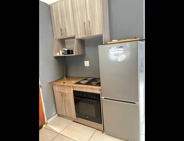 2 bed property to rent in ALLIANCE